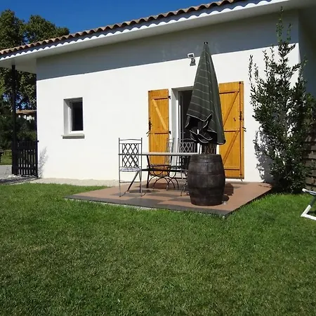 Maison Calme Avec Jardin Et Parking Prives Marsillargues Exterior photo