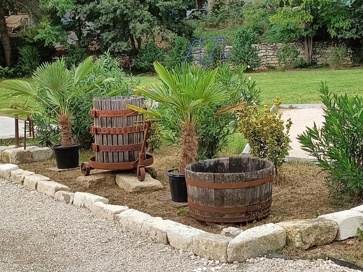 Hébergement de vacances Maison Calme Avec Jardin Et Parking Privés *